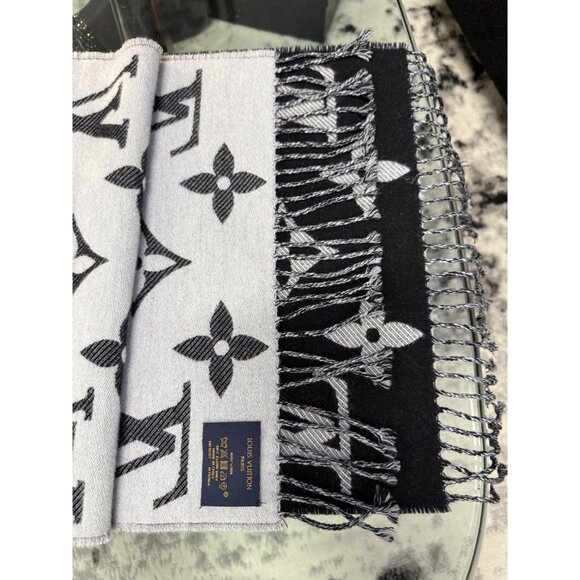 Louis Vuitton Monogram Wool Scarf Black & Gray Reversible Made In Italy - Picture 2 of 9
